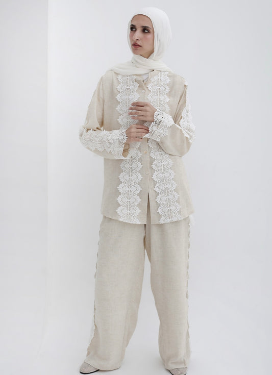 Aroura Set in Beige
