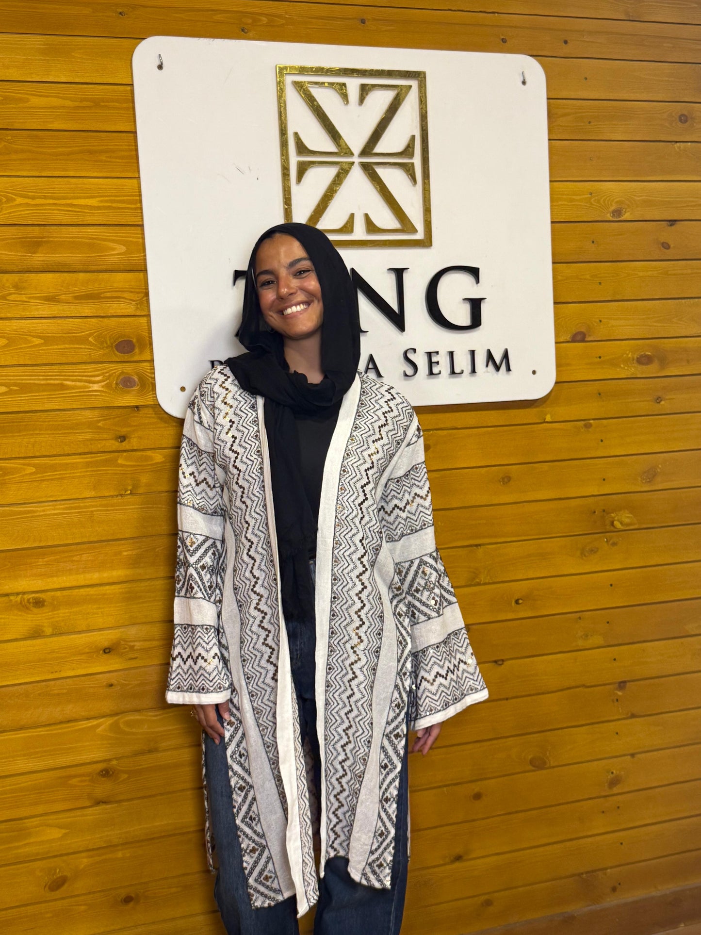 Indi  white cardigen