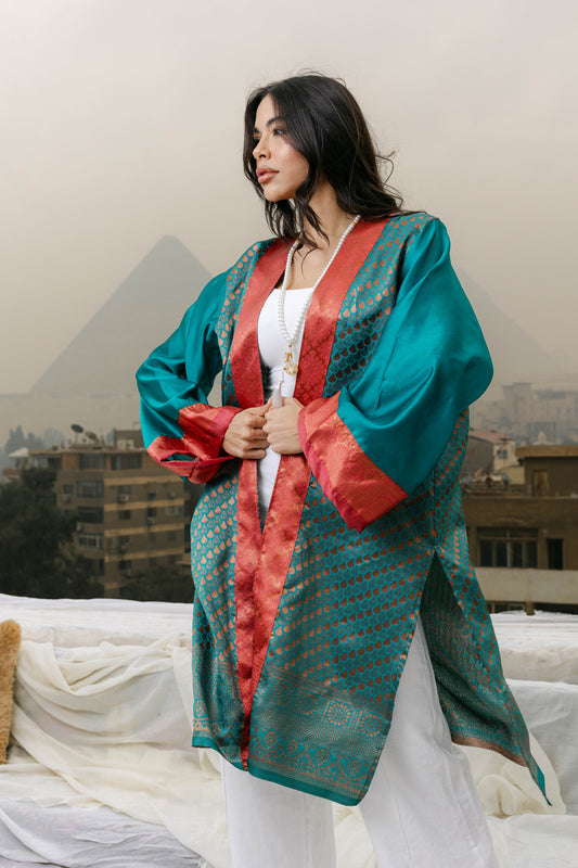 Jowayria in turquoise