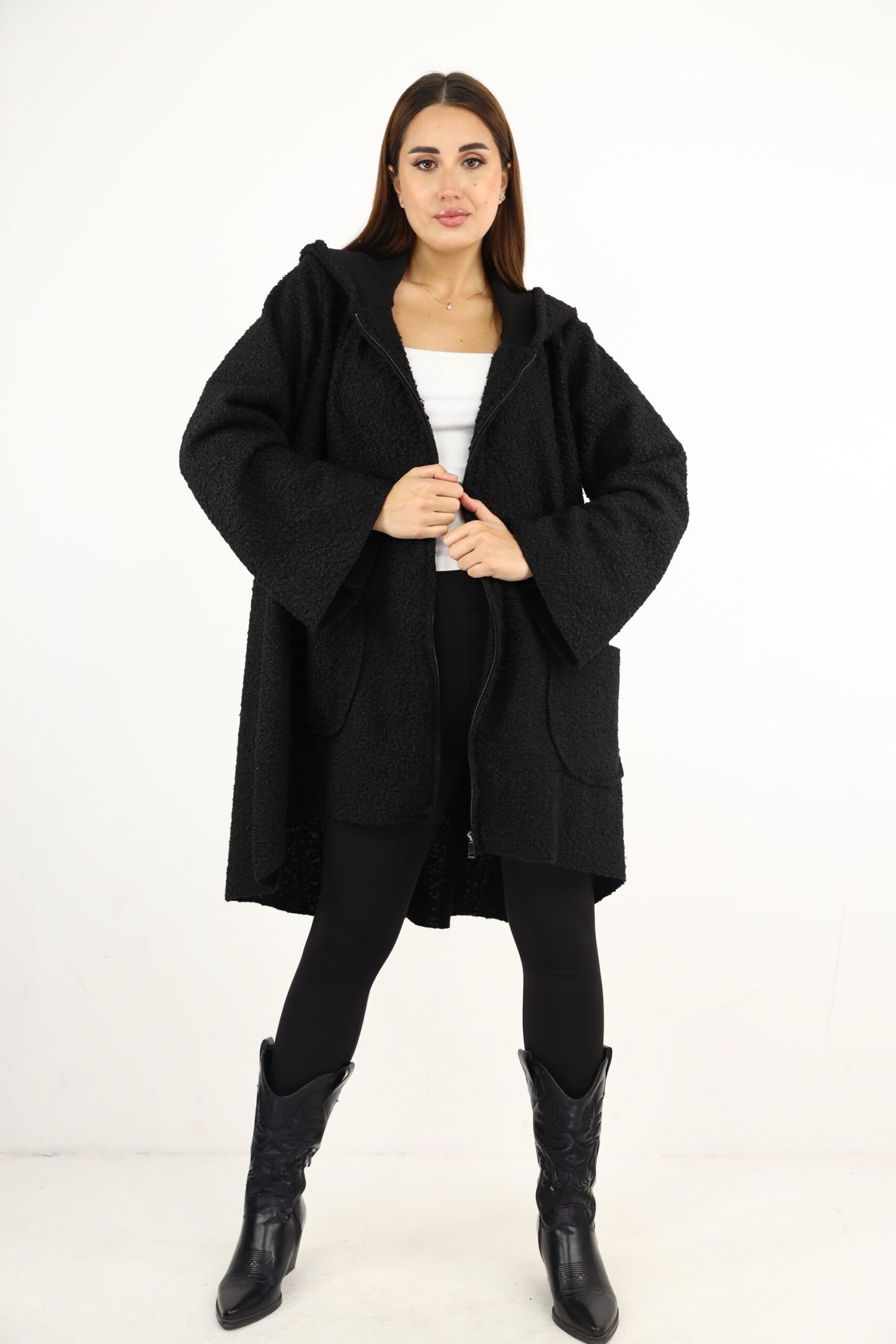 Teddy cape in black