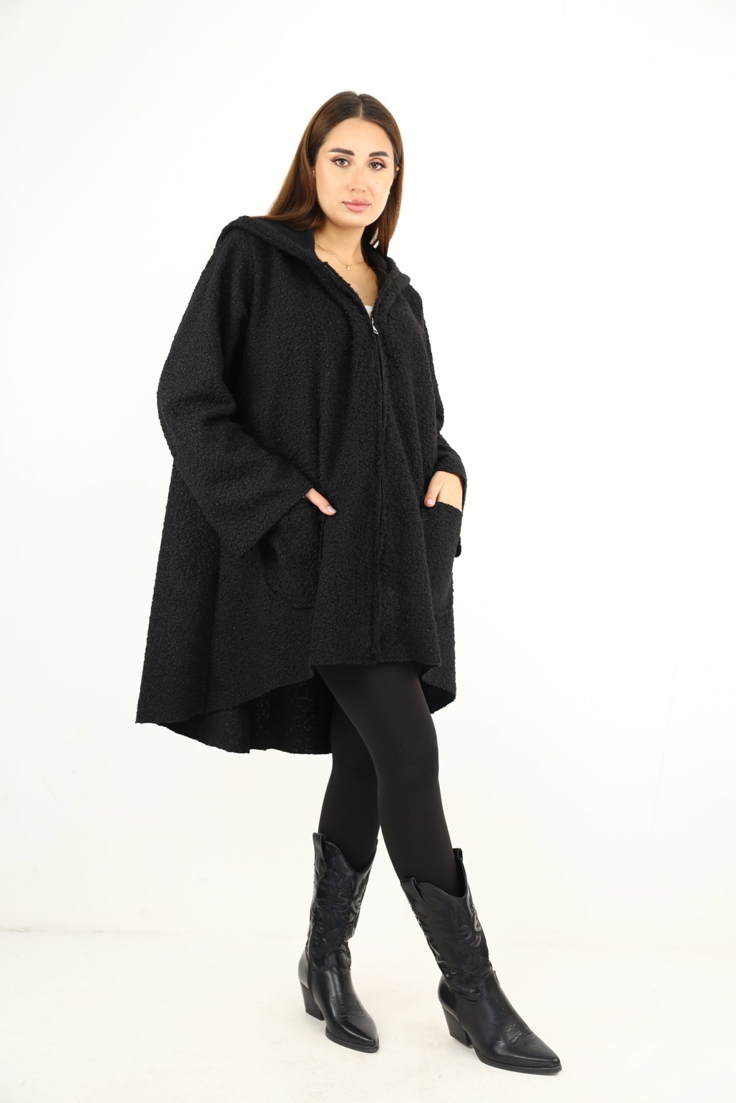 Teddy cape in black