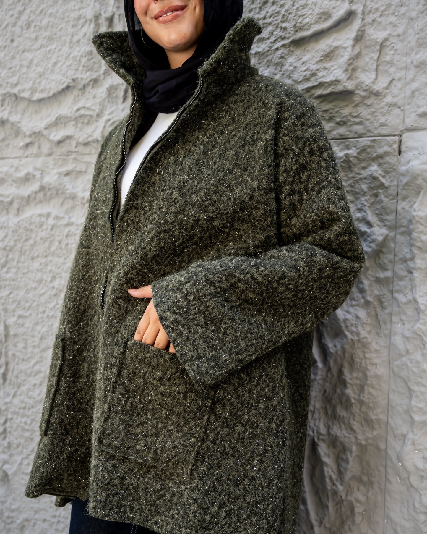 Warm essence in olive