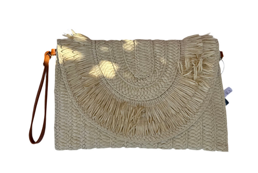 Beach beige clutch
