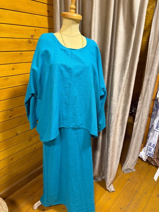 Laya set in turquoise