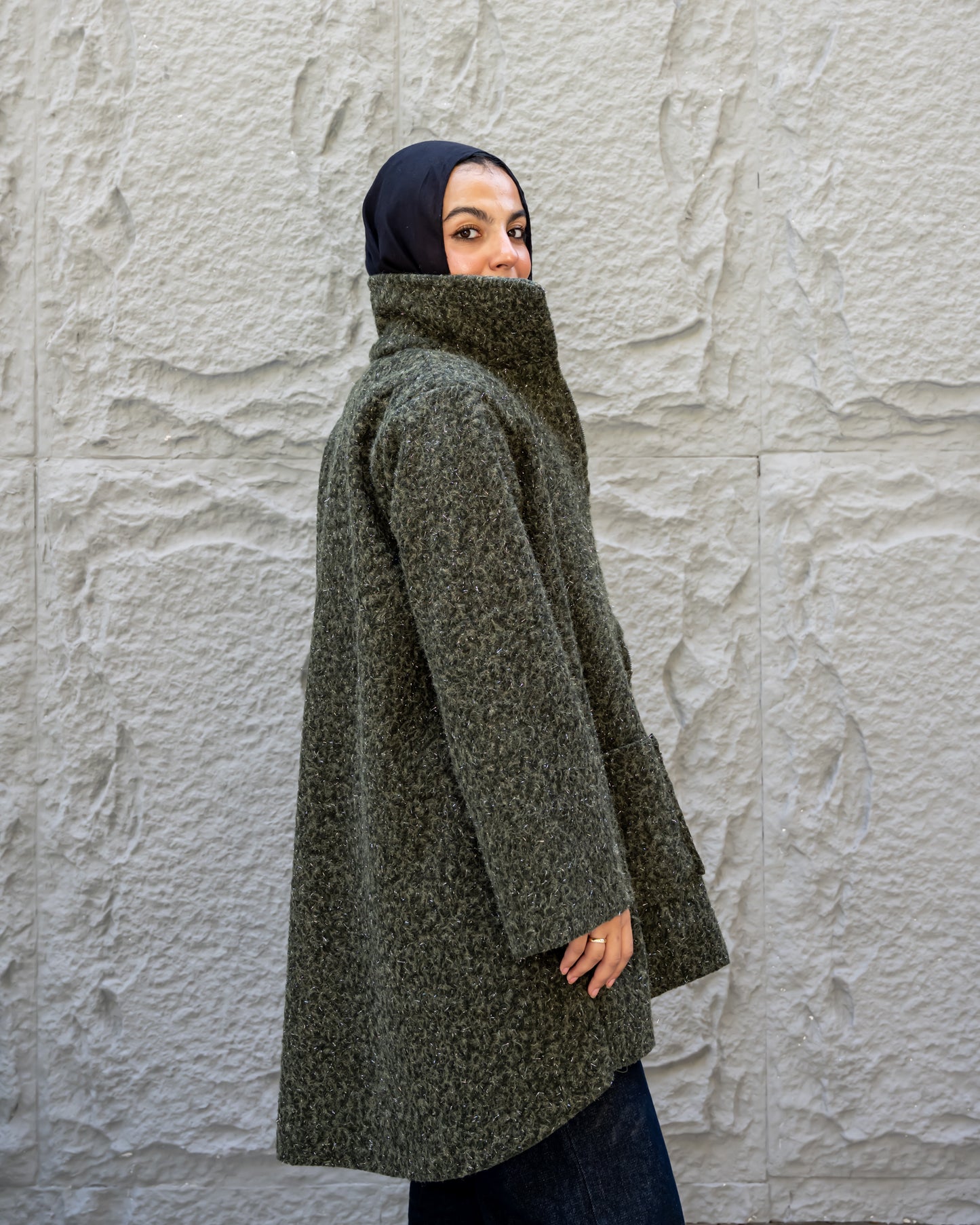 Warm essence in olive