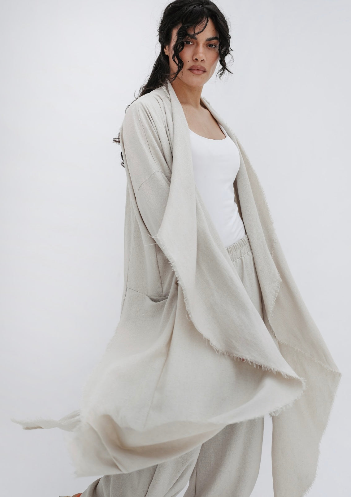 Minimal in beige cardigen